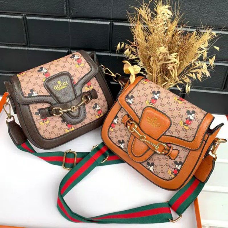 tas selempang gucci mickey