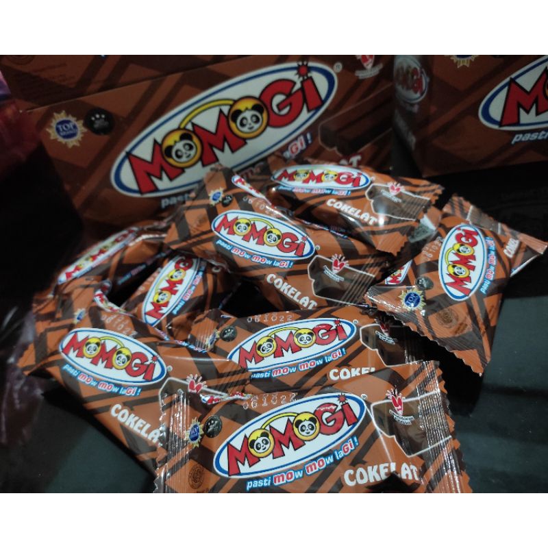 MOMOGI 1'S CHOCOLATE SNACK HAMPERS LEBARAN GOODIE BAG ULTAH ANAK STICK COKLAT