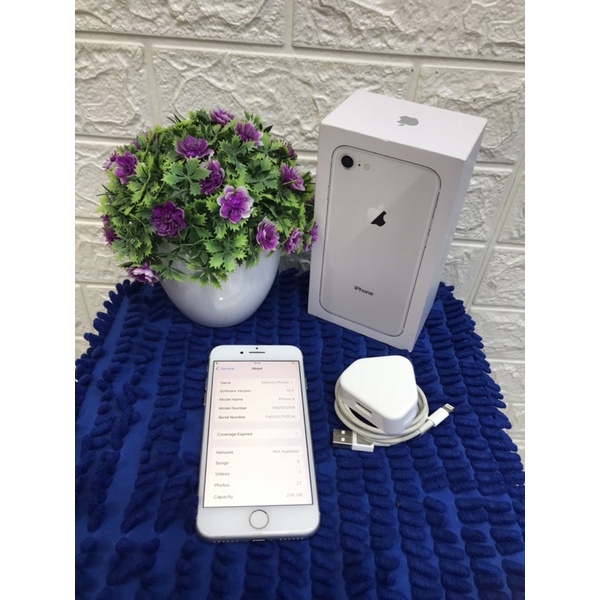 Iphone 8 256gb silver putih exintermulus fullset original mulus