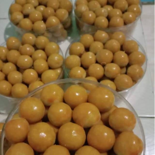 

1 Paket kue kering lebaran isi 4 kualitas premium