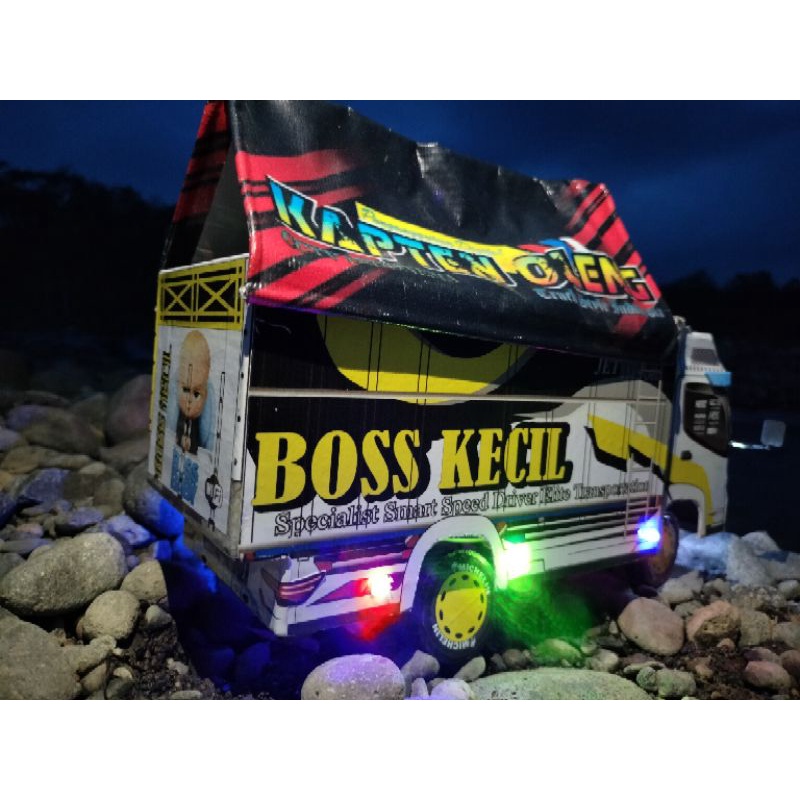 ( COD )miniatur truck oleng BISA CUSTOM FOTO DAN NAMA DI PINTU BELAKANG