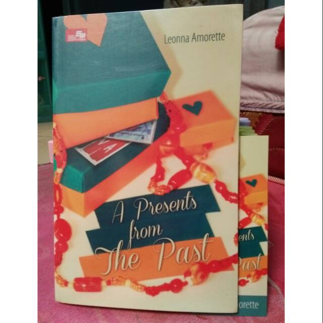 Wattpad Novel A Present From The Past by Lenna Amorette