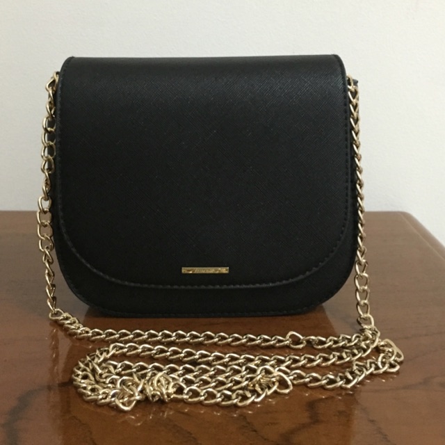 PRELOVED Bershka Sling Bag Black