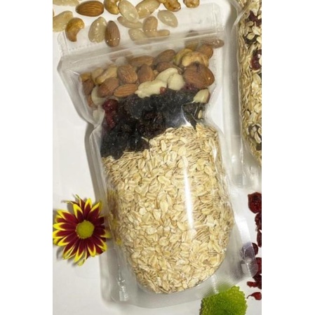

Diskon Muesli Oatmeal dengan Raisin Cranberry Almond Cashew Pili nut 400gr Pa Diskon