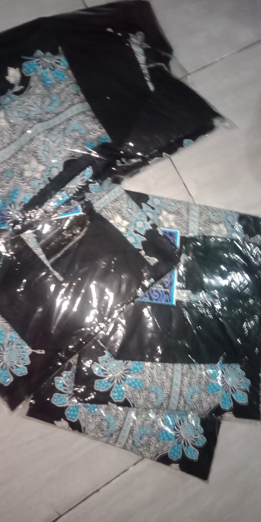 Grosir Terlaris Genes Jelita Tunic Navbor Yelbor Whitbor Creambor Tunik Batik Modern Hrb031