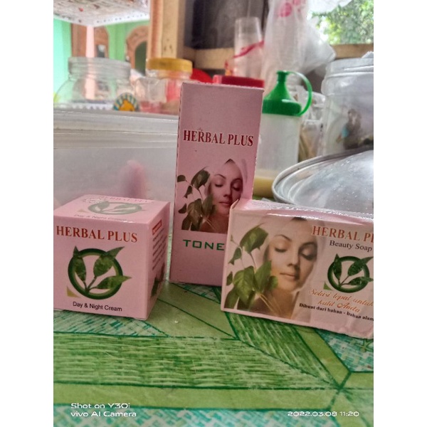Gambar Bedak Herbal Plus Herbal Ori Herbal Paket