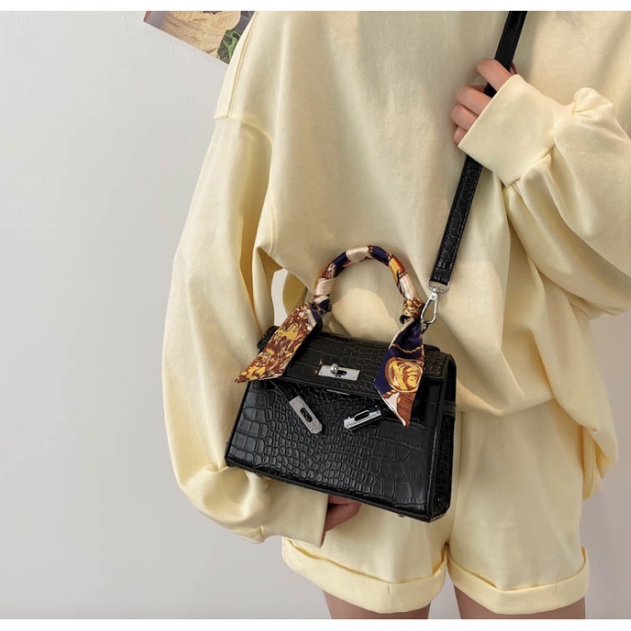 TAS SELEMPANG WANITA OIKO HERIA CROCO SYAL SLING BAG / TAS FASHION IMPORT KOREA