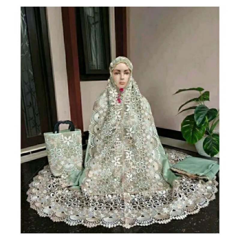 MUKENA JUMBO RENDA SEROJA