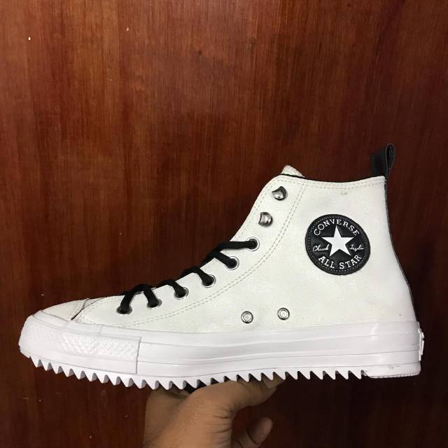 converse hiker