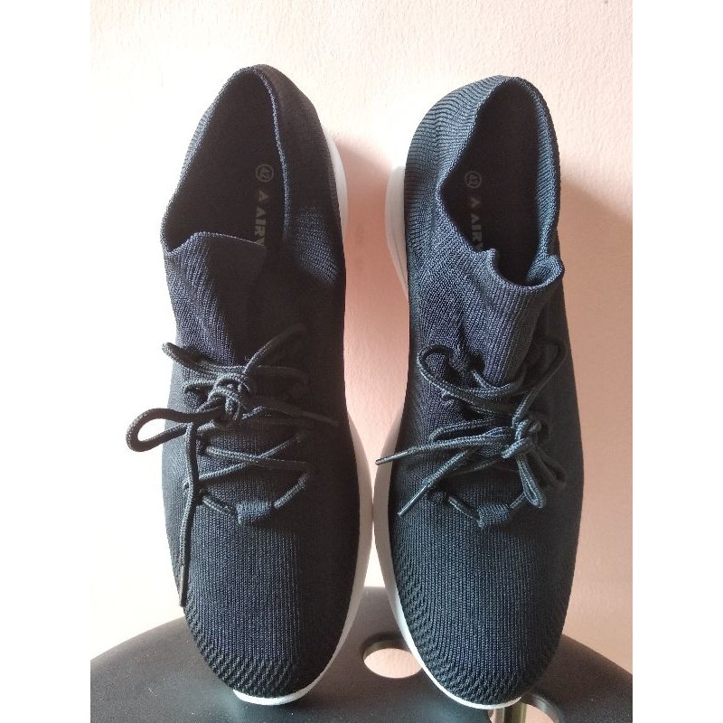 sepatuAirwalkLexus