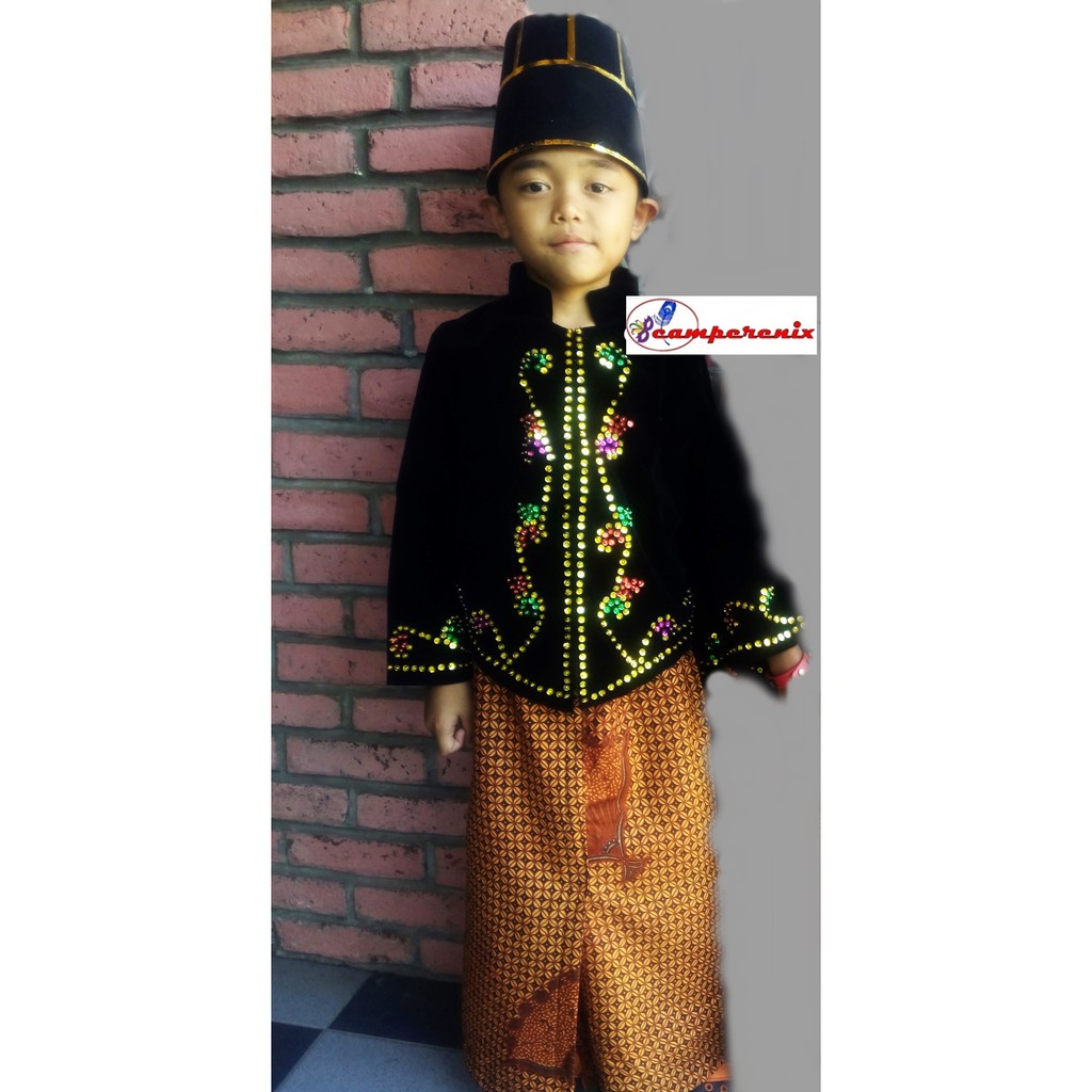 Featured image of post Pakaian Adat Jawa Tengah Anak Berbagai keunikan pakaian adat jawi jangkep dan kebaya dari jawa tengah