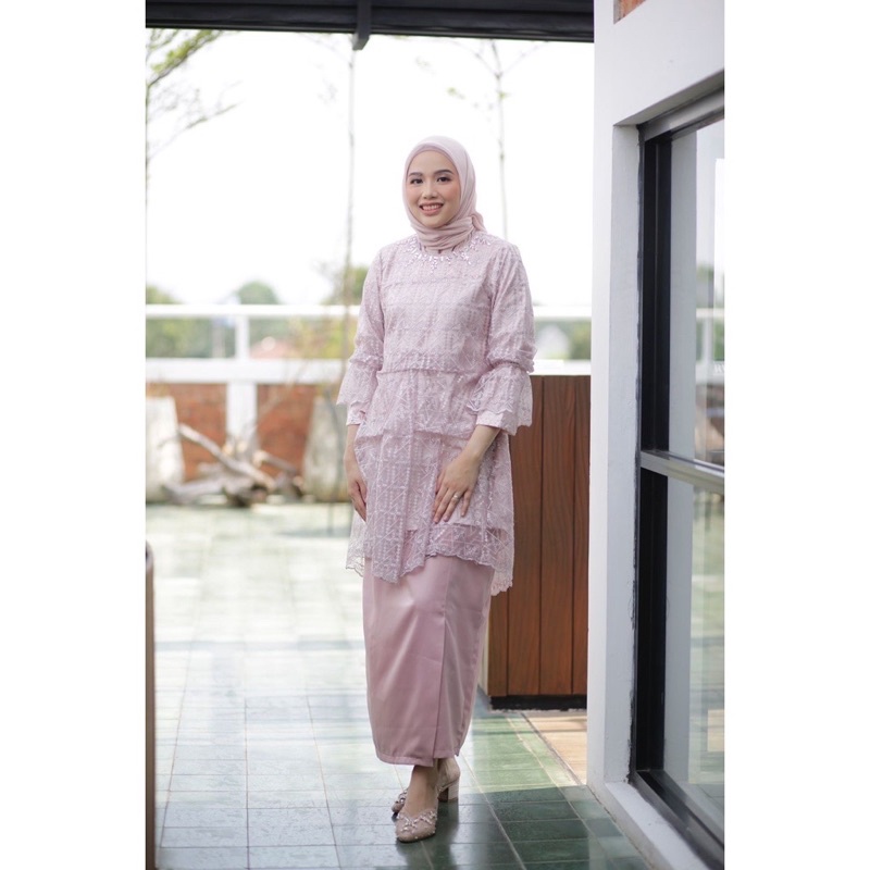 Kebaya tunik rose gold