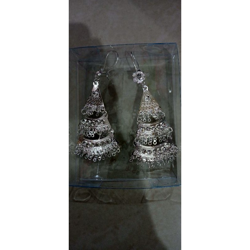 Anting adat