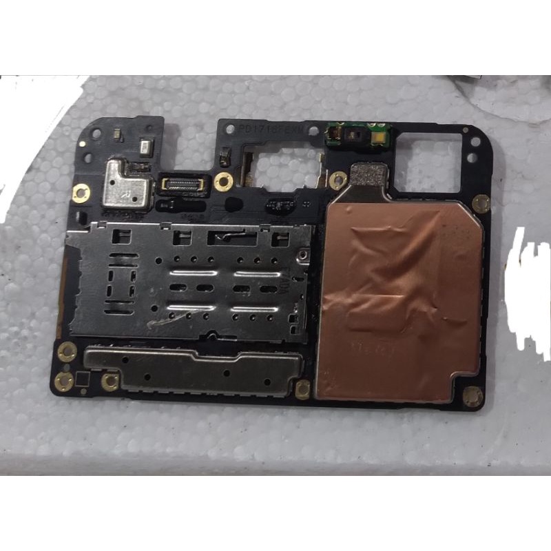 Mesin hp Vivo V7 plus 1718 ram 4 rom 32 normal segel 100%