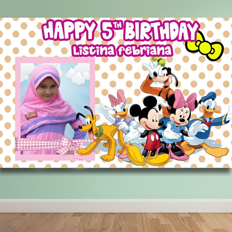 Background ulang tahun DISNEY
