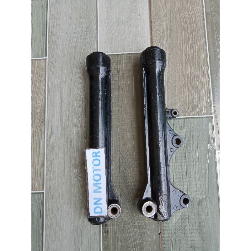tabung shock depan vega zr 1 pasang second ori copotan