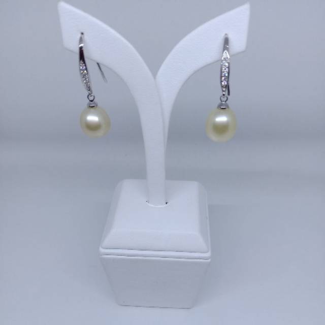 Anting mutiara air laut asli