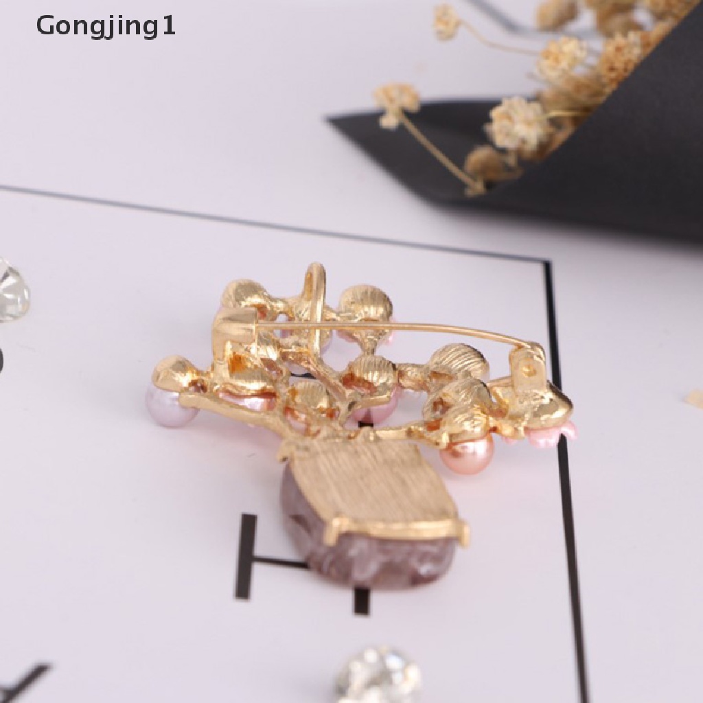 Gongjing1 1pc Bros Pin Bentuk Bunga Plum Blossom Aksen Mutiara Imitasi Untuk Wanita