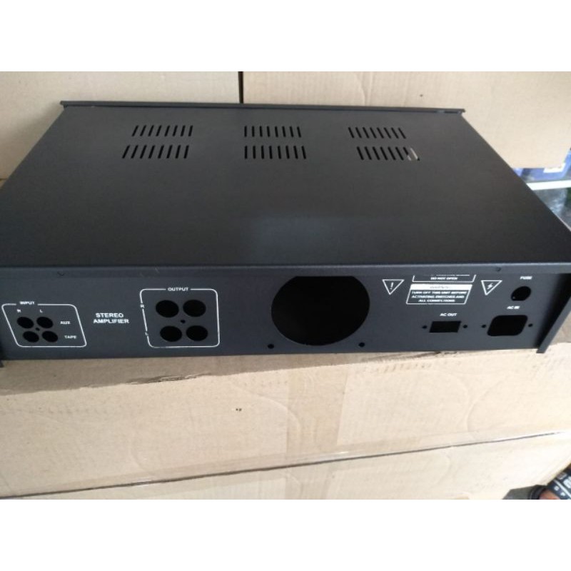 Box power amplifier XR 0201 plus usb