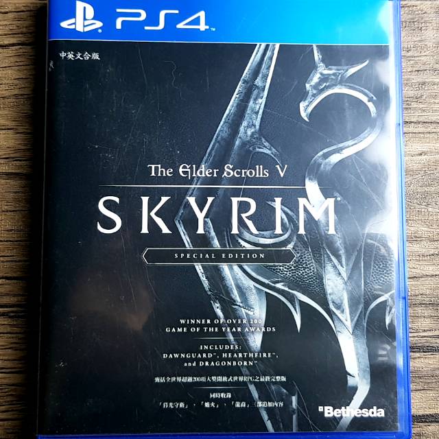 Game PS4 second; Elders Scrolls V Skyrim Special Edition, Region 3