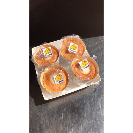 

Custard Cake Fluffy Cotton Cake (4pcs) Gift Surabaya