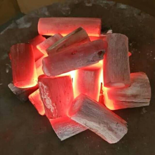 

Hard Wood Charcoal for BBQ (Arang Kayu Keras Untuk BBQ)
