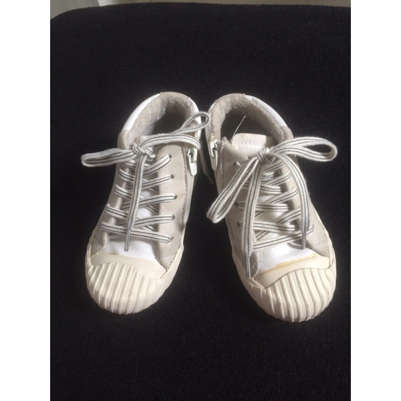 preloved sepatu zara baby