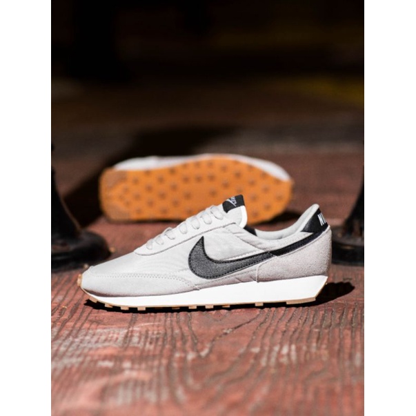 NIKE DAYBREAK GREY BLACK ORIGINAL 100% - SEPATU NIKE ORIGINAL 100% - NIKE ORIGINAL 100% - NIKE DAYBR