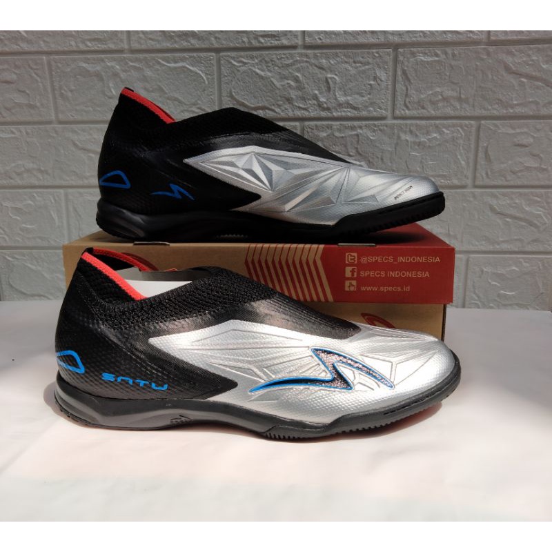 Sepatu futsal Specs Accelerator Satu Elite IN Silver/Black (401147)