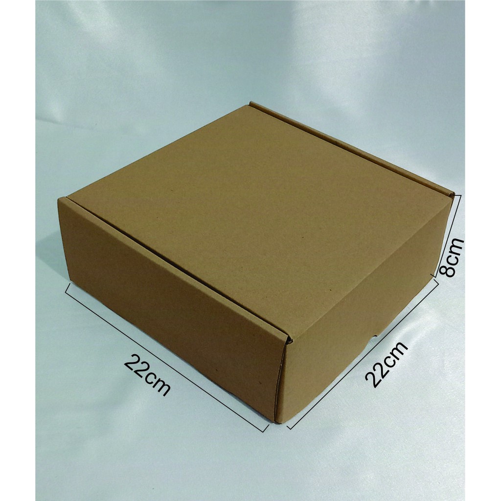 

BOX / KOTAK / KARDUS 22x22x8 cm Polos / Die Cut/ Box Hampers/ Box Gift (10 PCS)