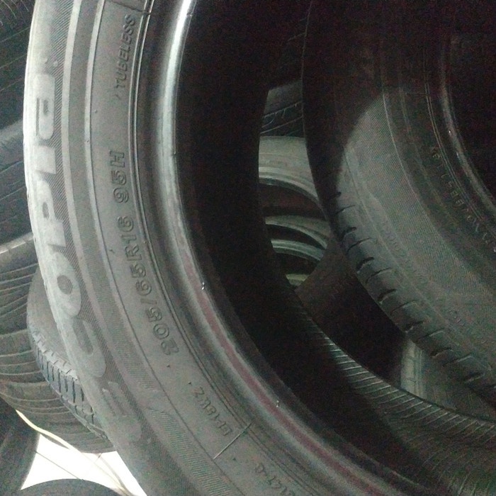 s02110c Ban Bridgestone 205/65 R16 Bekas Nh2050N