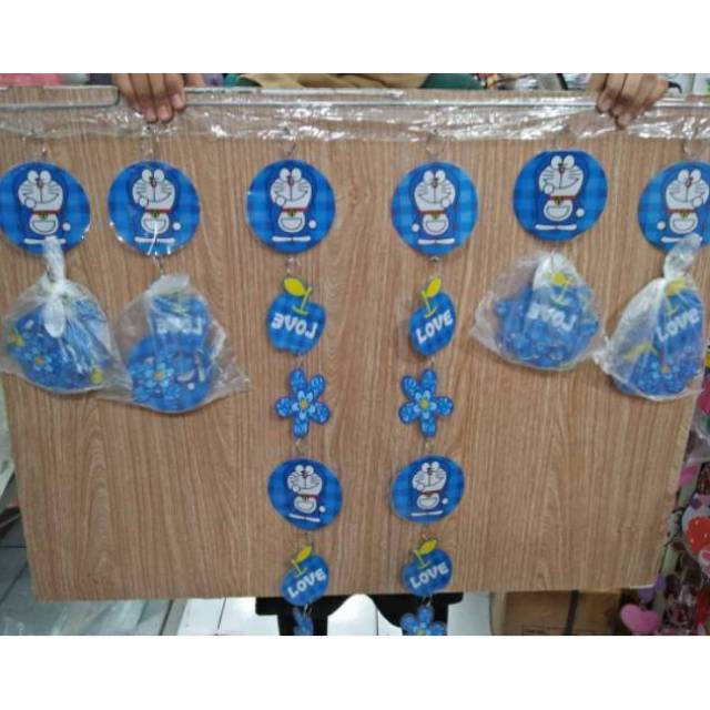 Tirai Pintu Mika Plastik Karakter