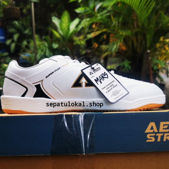 SEPATU SPORT OLAHRAGA FUTSAL GOWES AEROSTREET MARS PUTIH - HABIS