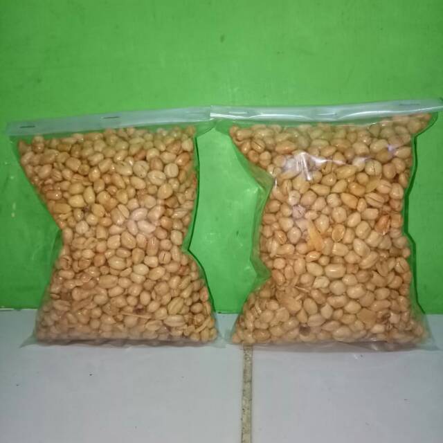 

KACANG BAWANG 1/2KG
