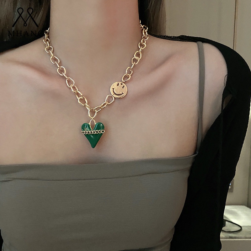 Kalung Rantai Klavikula Desain Love Smiley Warna Hijau Bahan Logam Gaya Punk