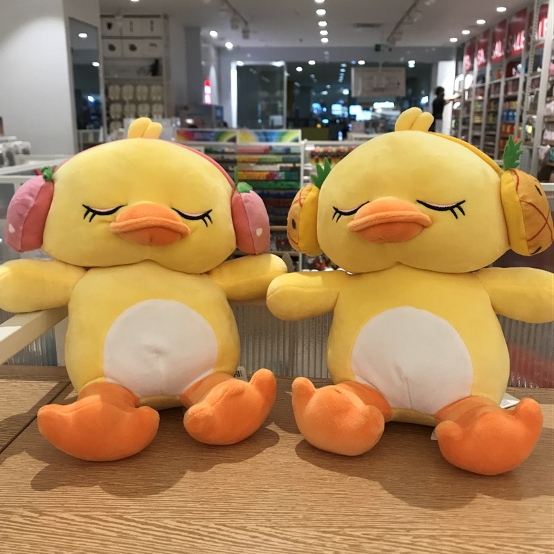 MINISO | boneka bebek pakai earphone 10inchi