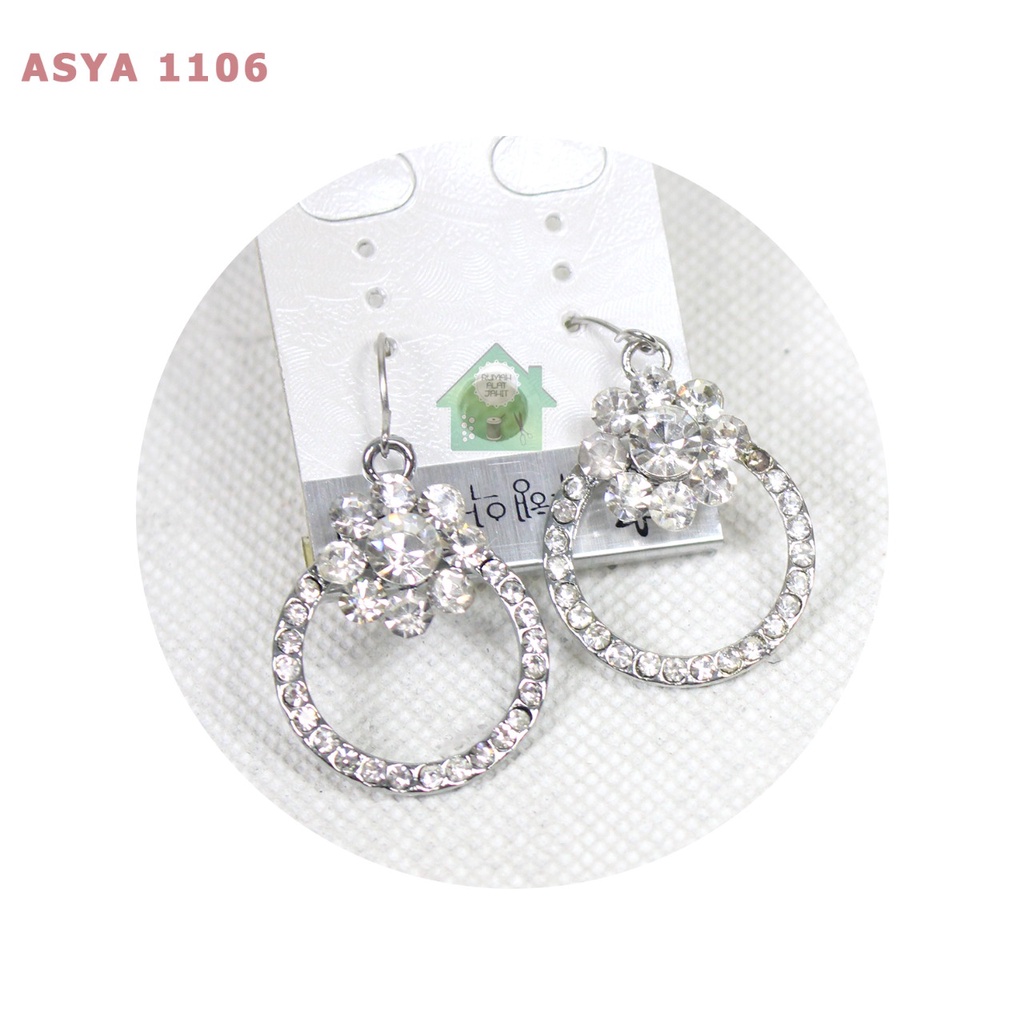 Anting Kait Wanita Bulat Motif Bunga Permata 1106