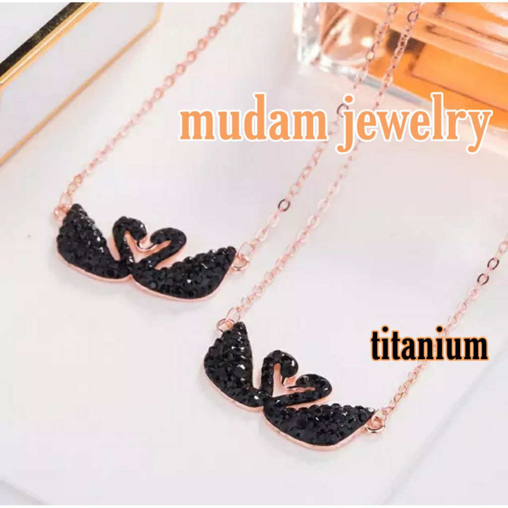 Kalung Titanium 2 Angsa Hitam, Putih dan Merah Warna Rantai Rosegold, Gold dan Silver