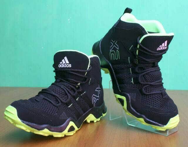 Sepatu Adidas AX2 High Import Vietnam Premium Sneakers Boots Hiking Touring