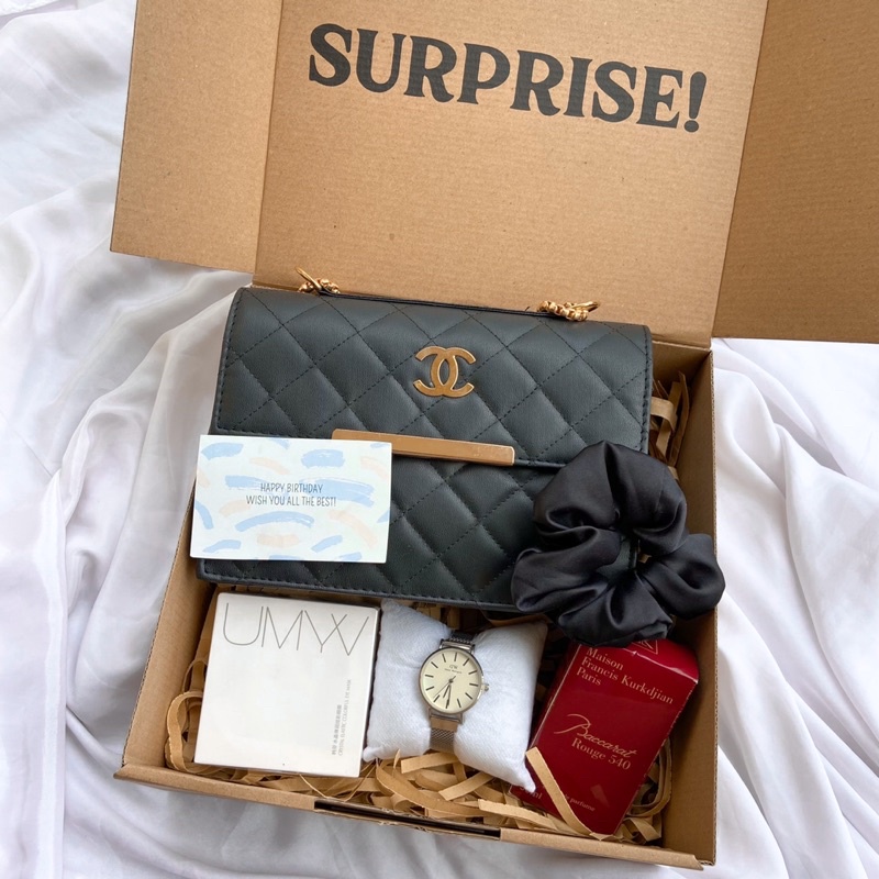 [KDW091] GIFTBOX TAS / KADO CEWEK / KADO PACAR / ANNIVERSARY / HAMPERS LEBARAN / WEDDING / VALENTINE / KADO NIKAH / HAMPERS LEBARAN