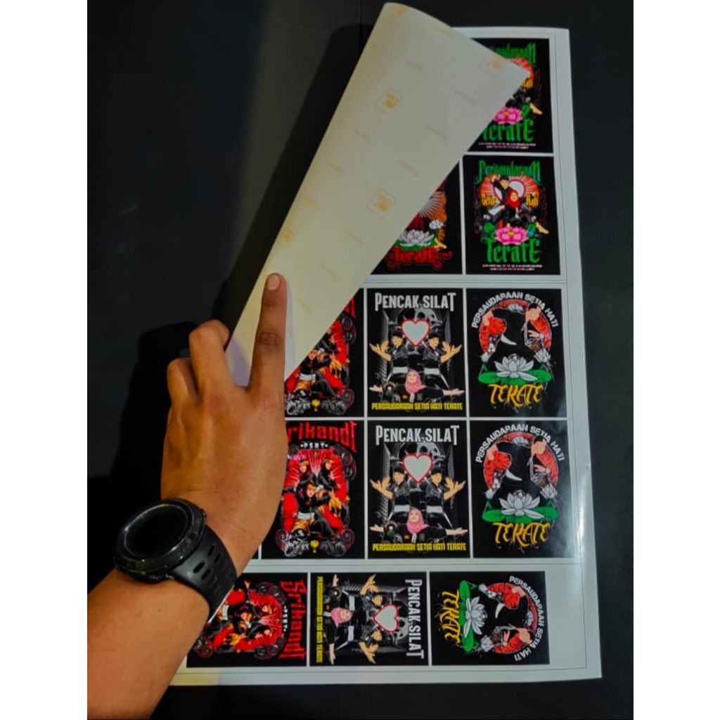 

Setiker PSHT HOLOGRAM PELANGI DAN VINIL, BONTAK