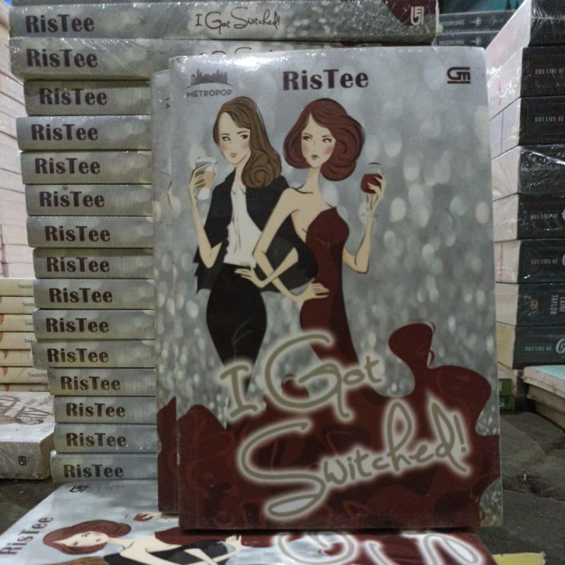 OBRAL BUKU NOVEL FIKSI - ROMANSA  / Novel Wattpad / Novel Remaja / Novel Young Adult / Original-I got switched