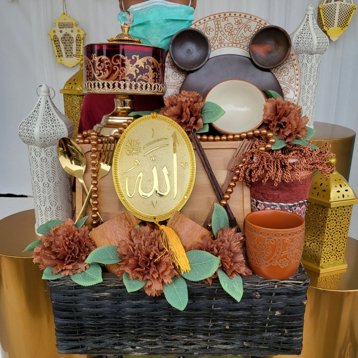 

Hampers parcel ultah wedding idul adha lebaran selamatan rumah baru 02