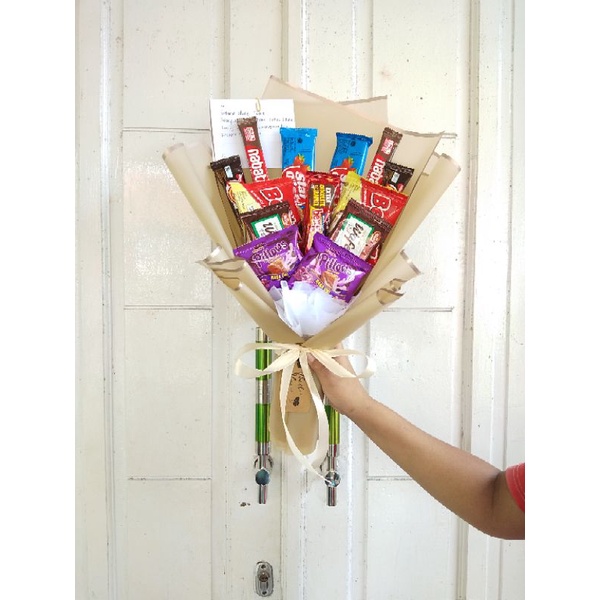 

BUKET SNACK EKONOMIS/BOUQUET SNACK