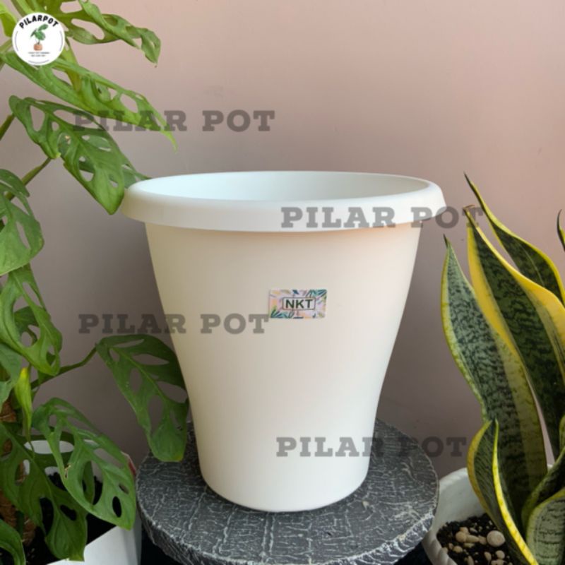 pot bunga tanaman tinggi nkt tower putih 30cm - NKT TOWER 30 PUTIH