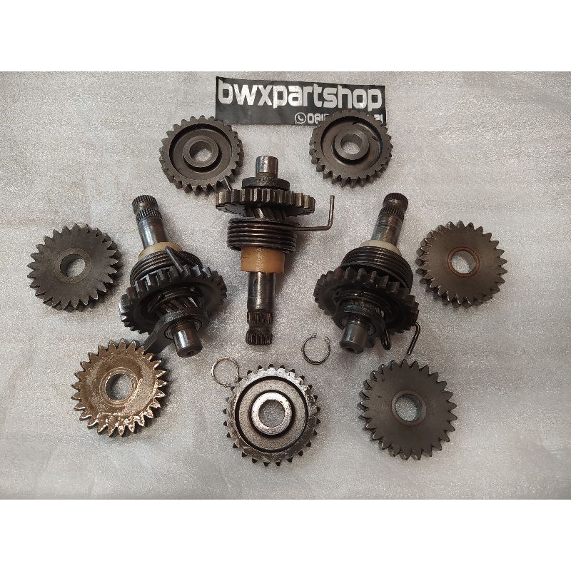 As Gir Engkol Selahan RX King Satu Set Dengan Gigi Penghantarnya