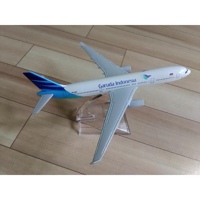 Miniatur Diecast Pesawat Terbang Garuda Indonesia Besi