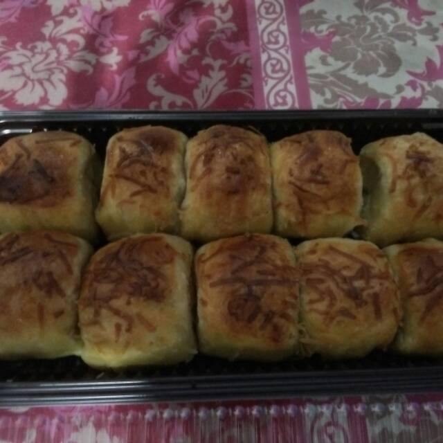 

Bolen pisang keju/coklat