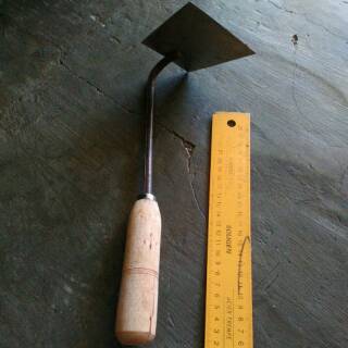 Cangkul Kebun Taman Mini Kecil Serba Guna Gagang Kayu Cangkul Kebun Taman Mini Kecil Serba Guna Gagang Kayu