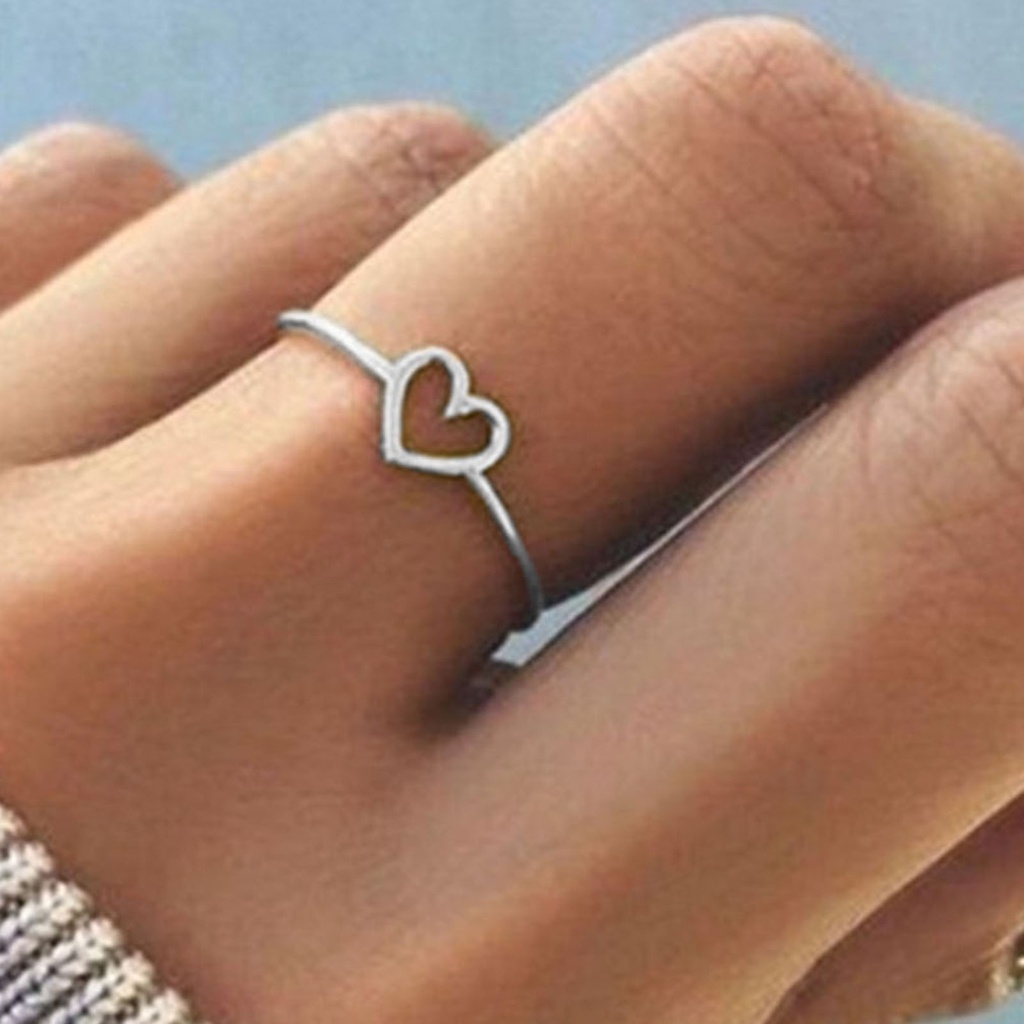 Hu Hu Hu Hu Hu Alat Bantu Pasang Kacamata♡ Cincin Bentuk Hati Model Hollow Bahan Alloy Untuk Wanita